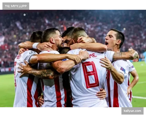 佛罗伦萨欧协联主场再负，联赛垫底困局波及欧战赛场